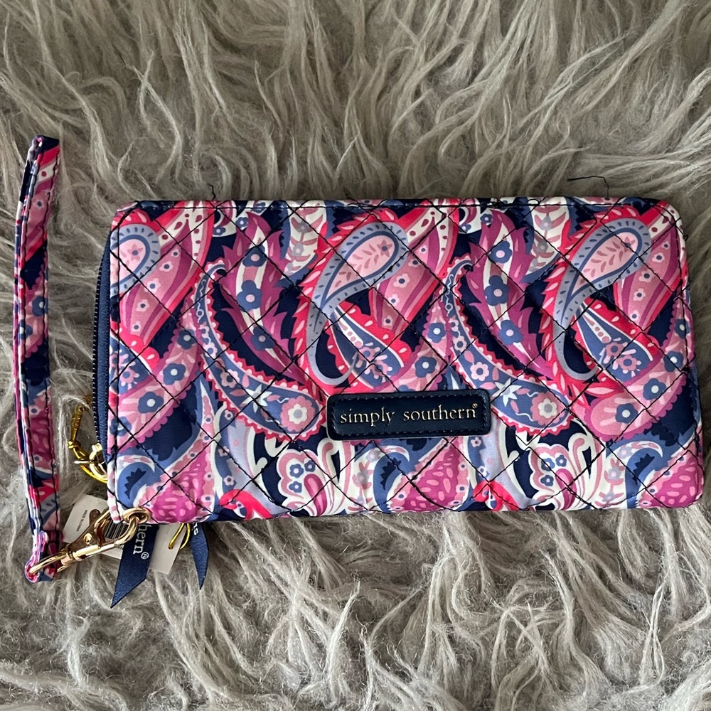Simply southern quilted zip around wallet NWT